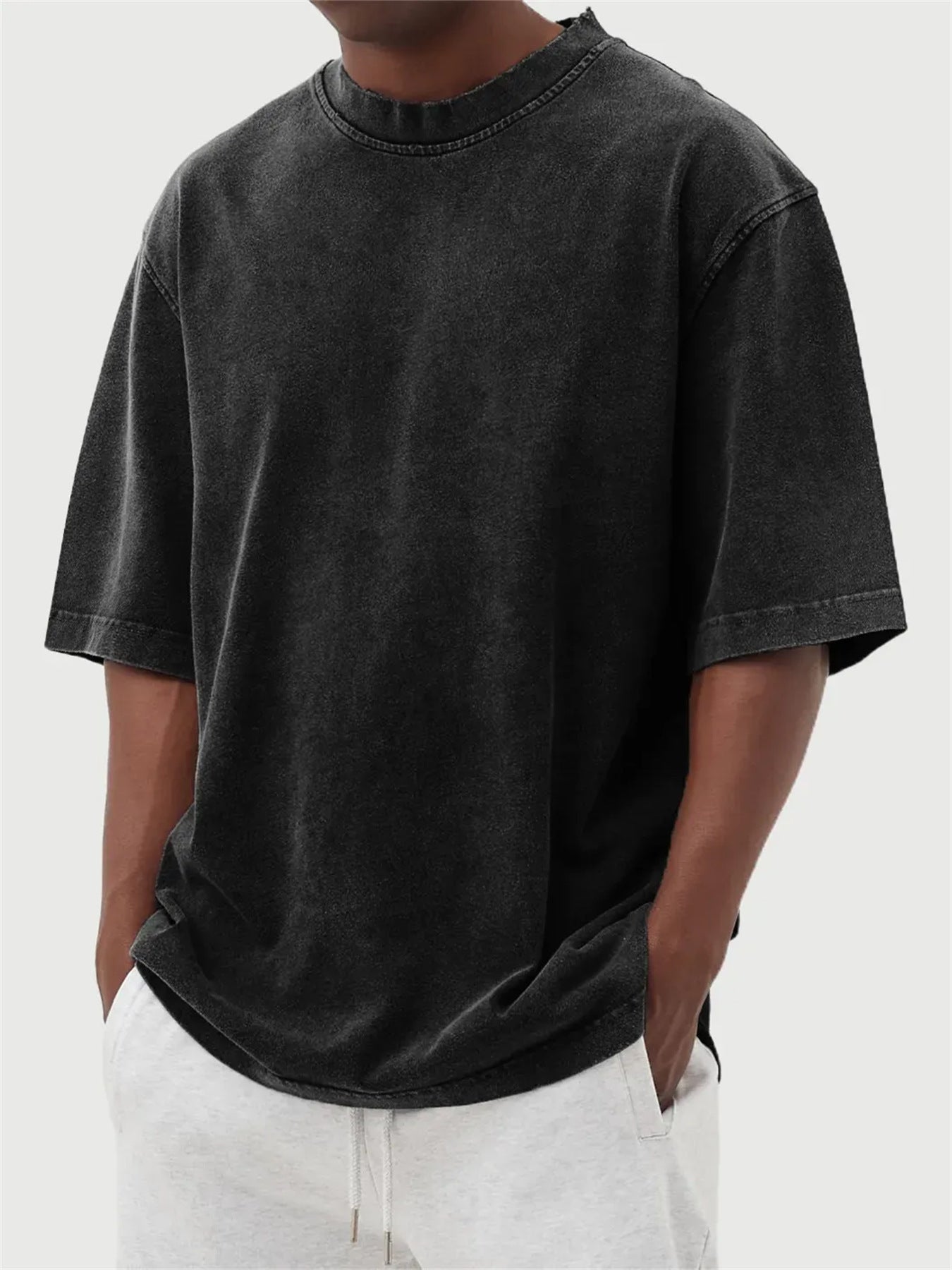 Camiseta de manga larga desgastada de color lavado para hombre