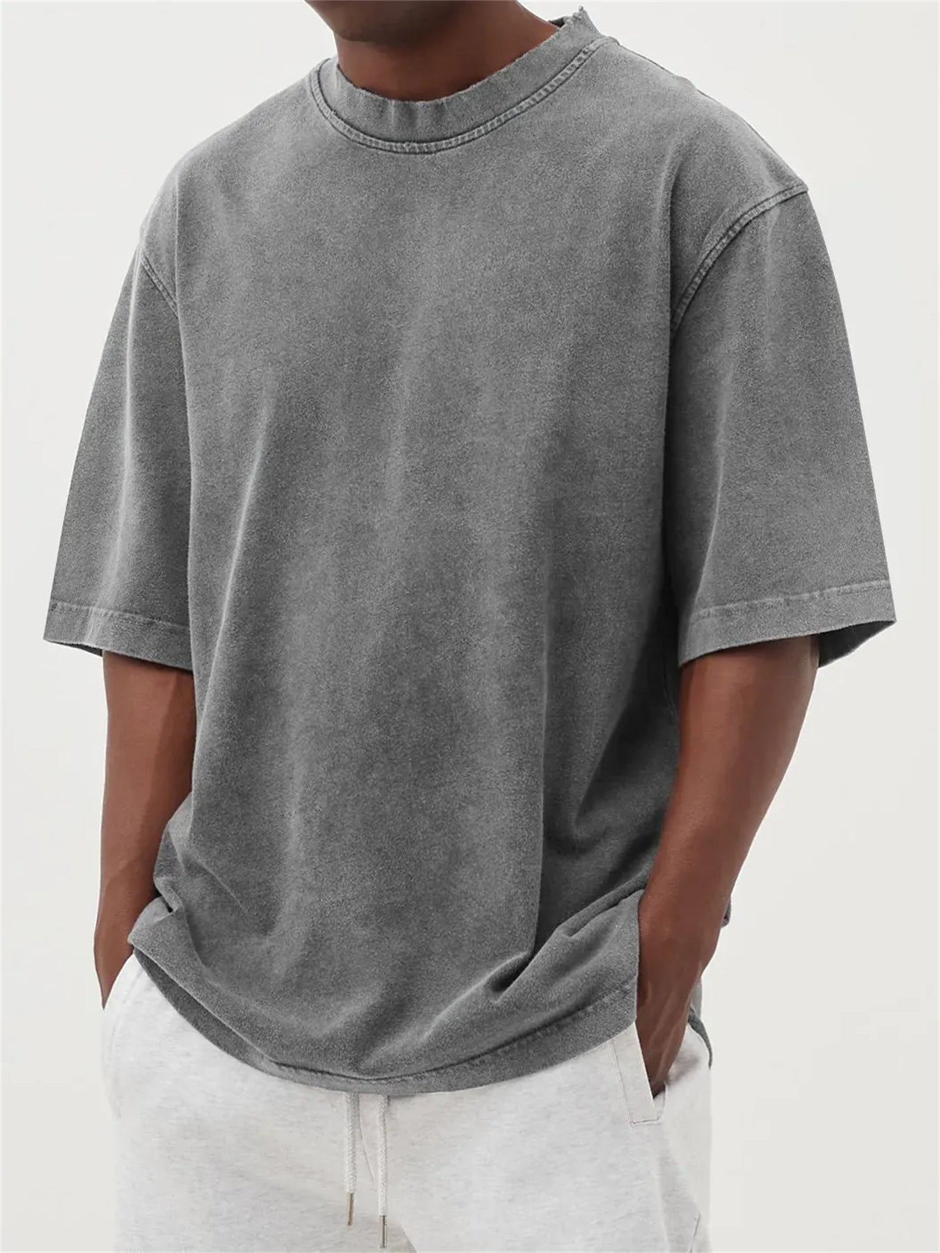 Camiseta de manga larga desgastada de color lavado para hombre